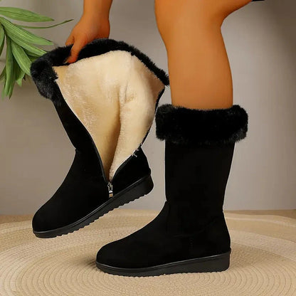 Stylish warm women’s boots, perfect for cold weather